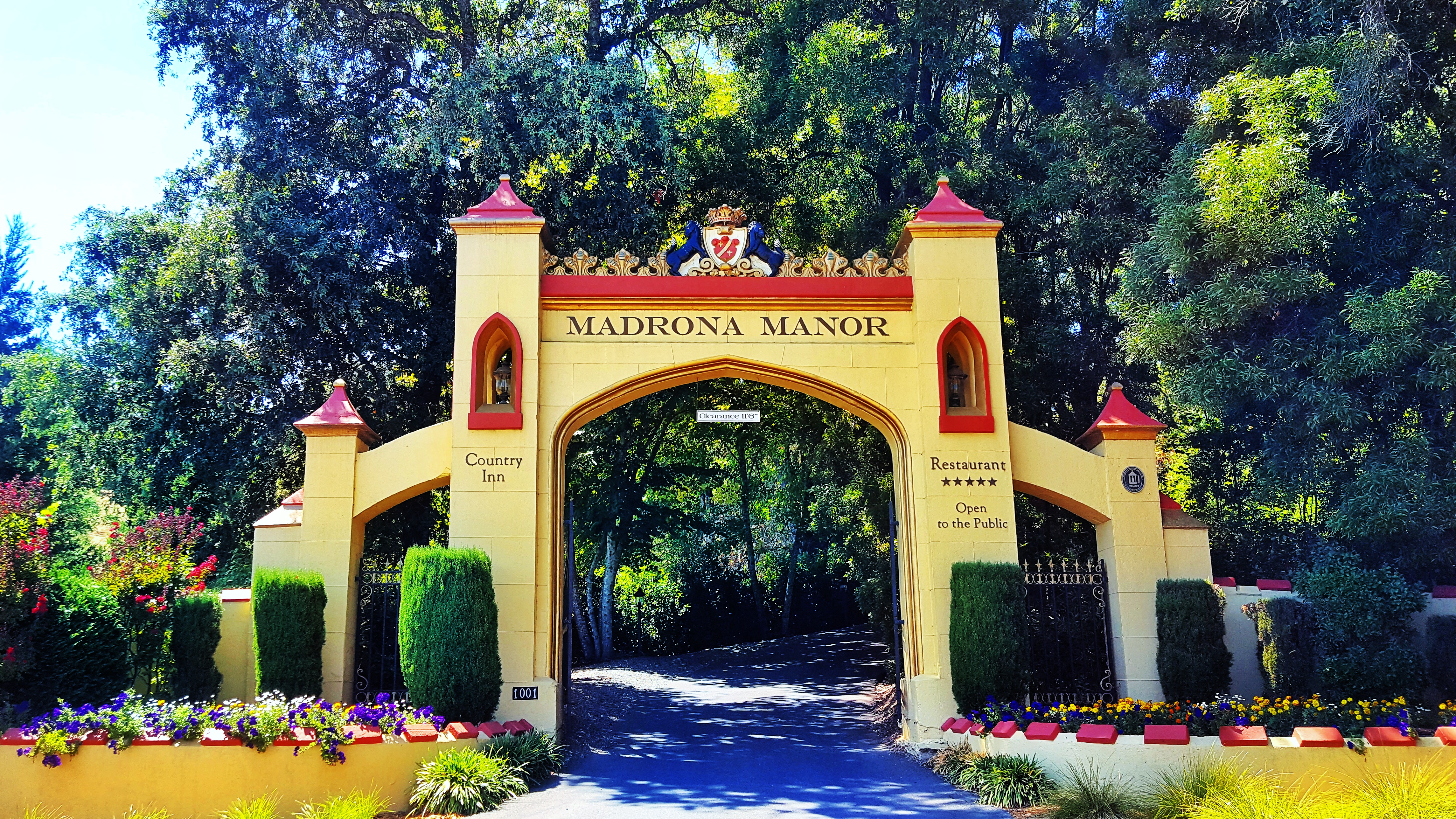 Madrona-Manor-Entrance